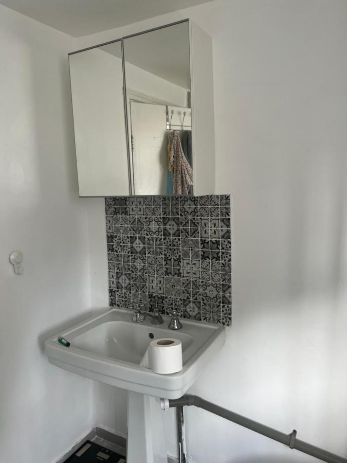 Homestay Private 2 London